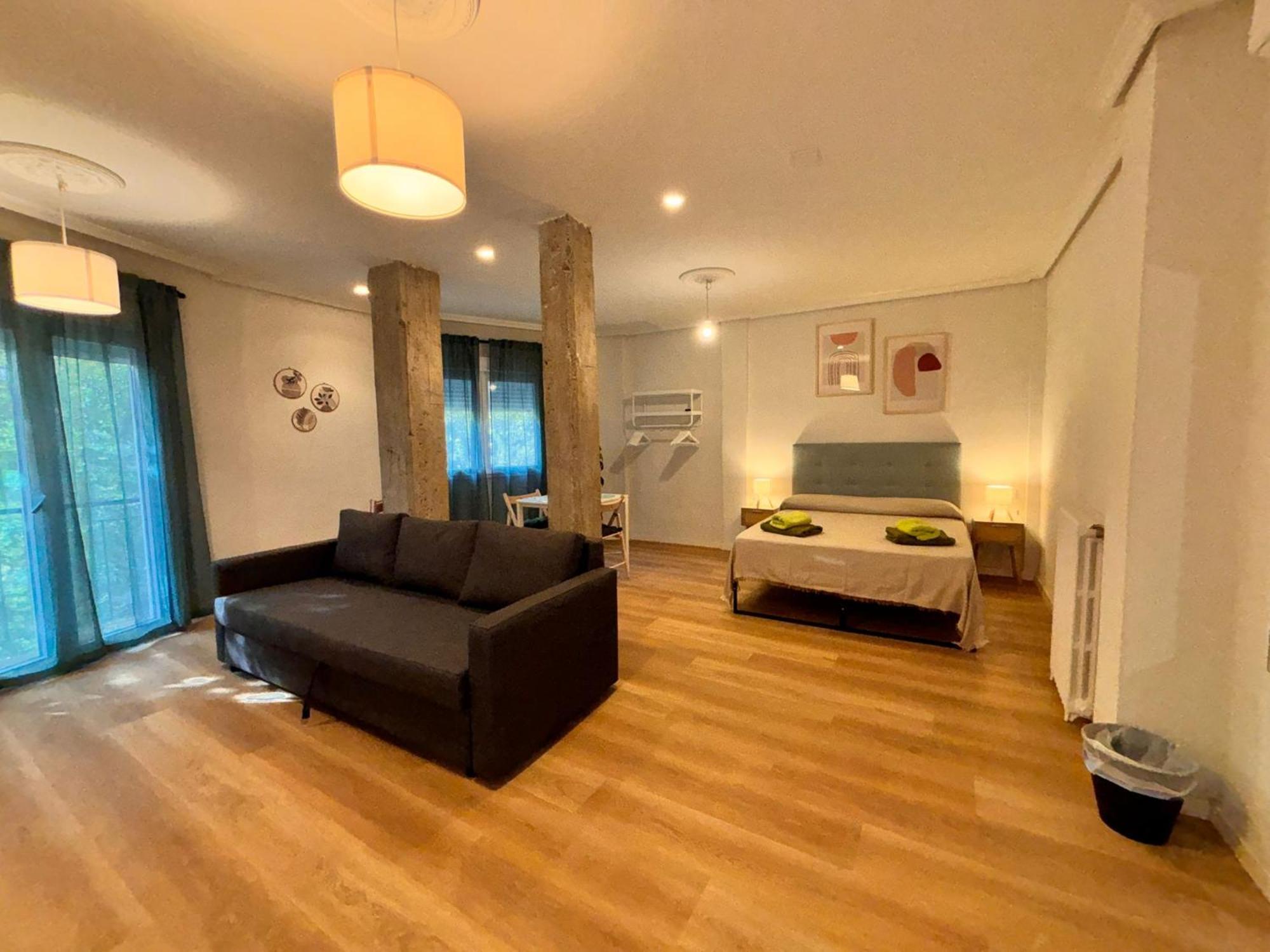Rooms Carlos - Junto A Plaza Mayor - Madrid